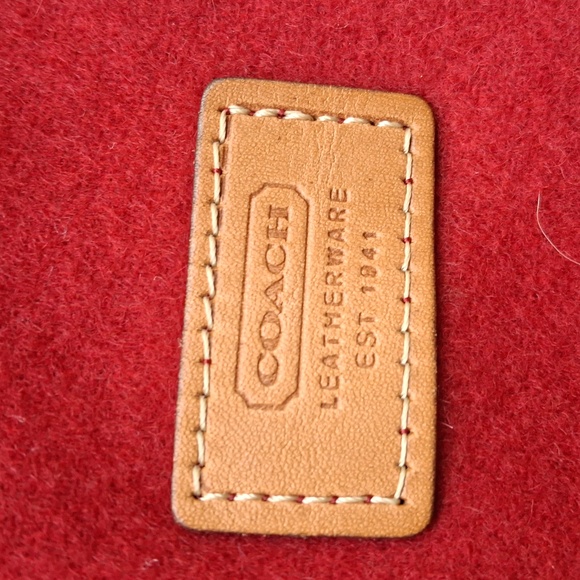 Coach scarf - Picture 2 of 4